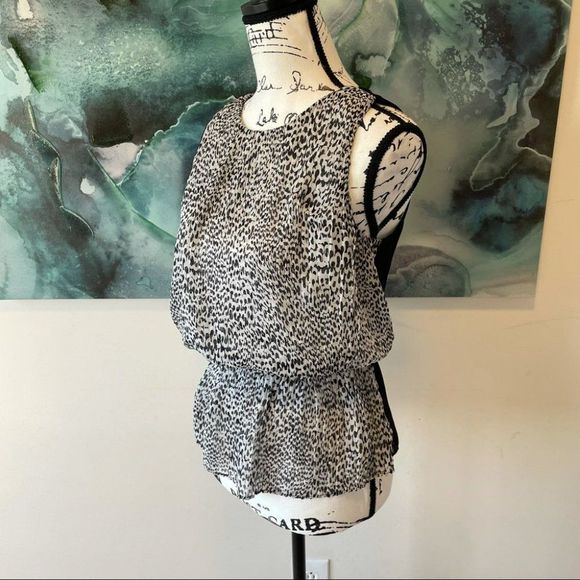 Ann Taylor Loft Black White Print Blouson Peplum Blouse Top sz MP Medium Petite - Picture 3 of 12